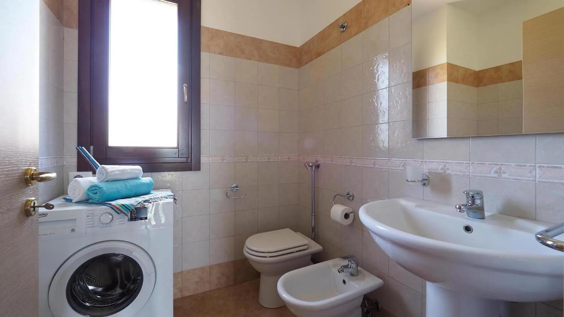 Holiday home Lovely Home In Marina Di Modica With Kitchenette Italy
