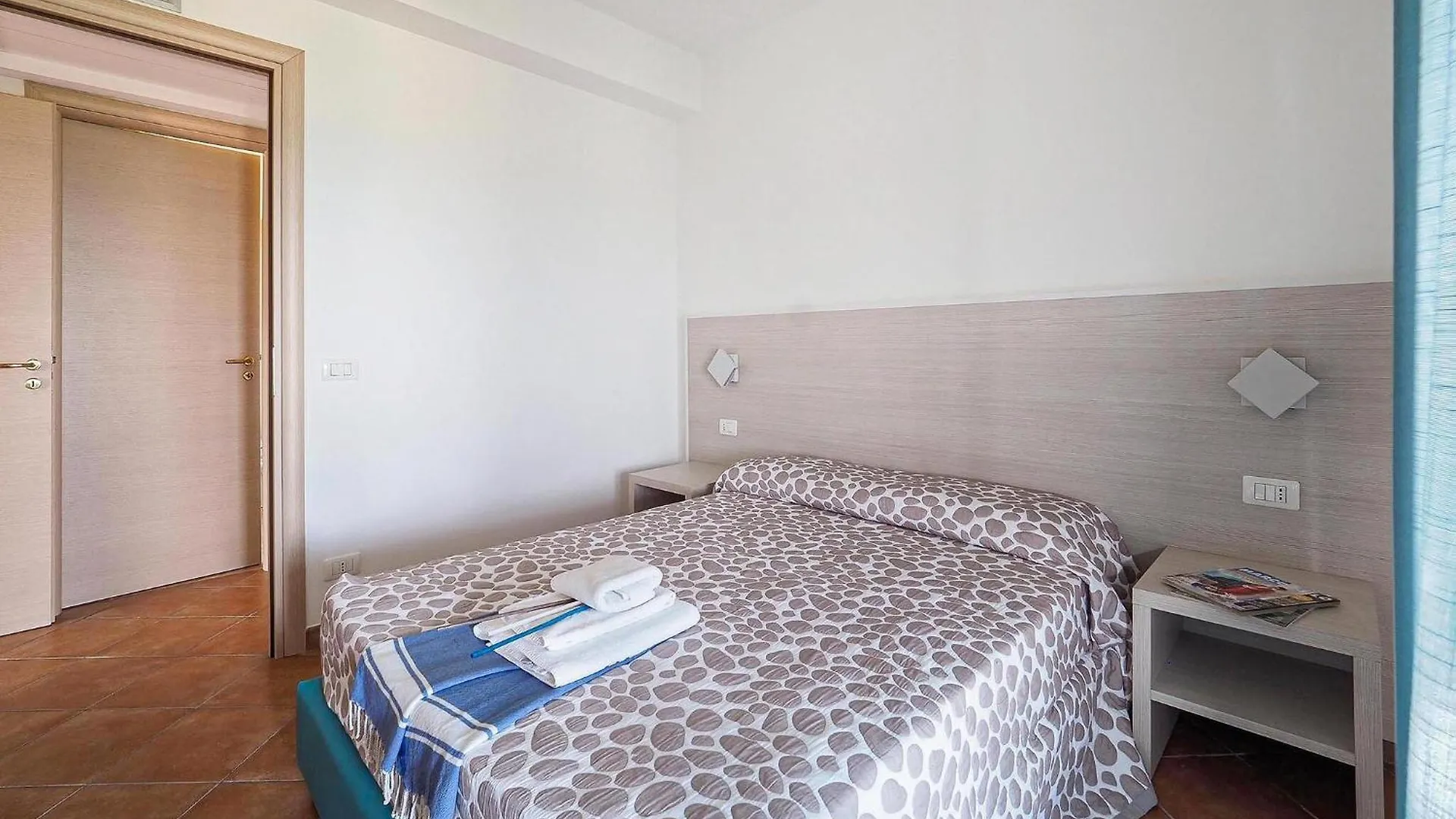Lovely Home In Marina Di Modica With Kitchenette Holiday home